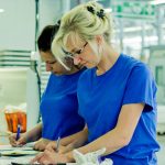 Рабочий на мебельной фабрике фото